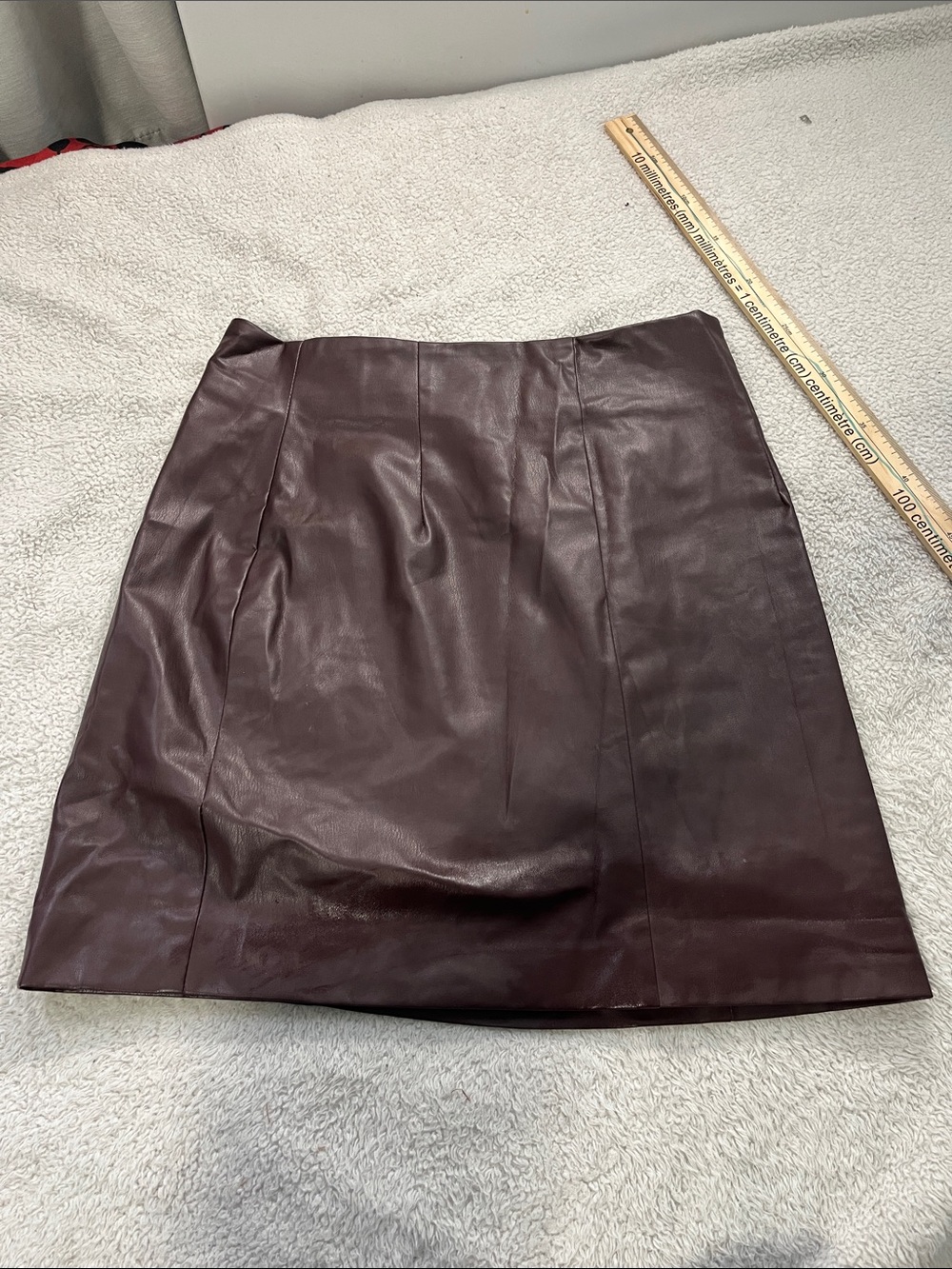 H&M Faux Leather Mini Skirt in Chocolate Brown B027